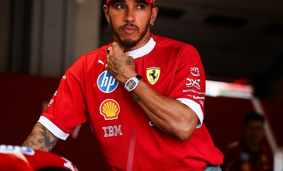 El piloto británico Lewis Hamilton, heptacampeón de Fórmula 1 es actualmente piloto de Ferrari. FOTO: lewishamilton (Instagram).