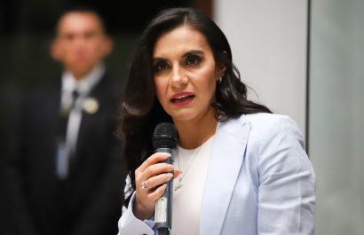 Vicepresidenta Verónica Abad no podrá ejercer cargos públicos tras sanción del TCE