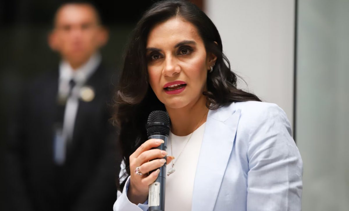 Vicepresidenta Verónica Abad no podrá ejercer cargos públicos tras sanción del TCE