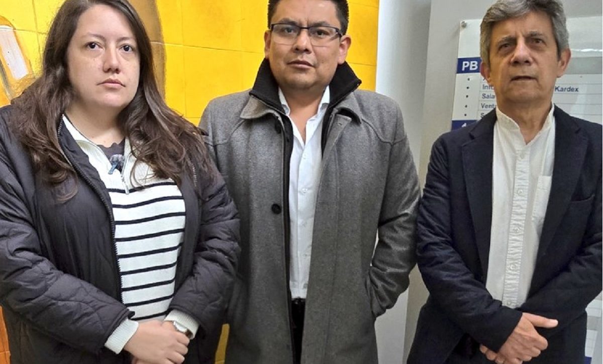 Los asambleístas de la bancada de la RC, Ana Belén Yela, Luis Fernando Molina y Gustavo Mateus. FOTO: @LFMolinaO.