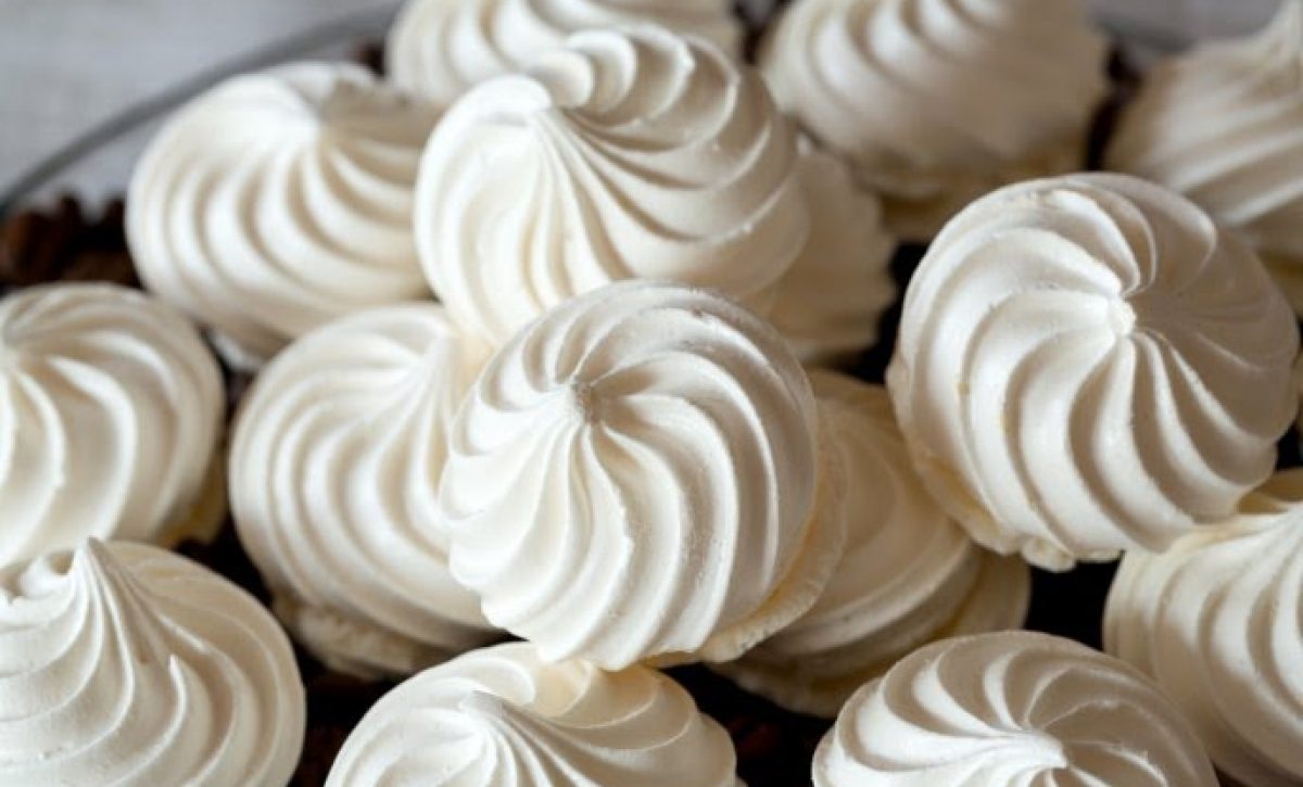 Cómo se preparan los suspiros en Ecuador: paso a paso de un postre típico