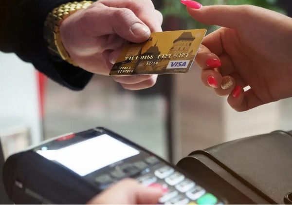Las tarjetas de crédito son una herramienta financiera clave para pagos, emergencias o necesidades inmediatas.