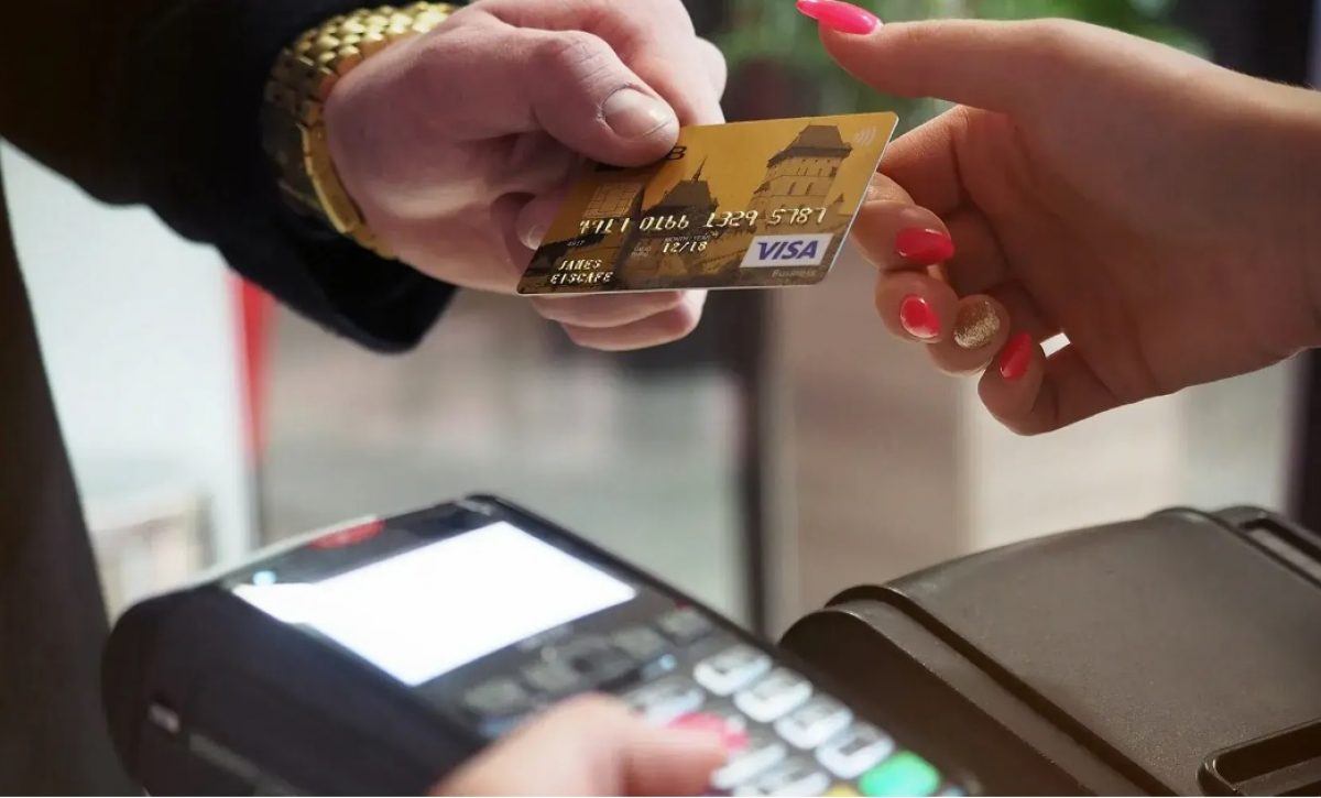 Las tarjetas de crédito son una herramienta financiera clave para pagos, emergencias o necesidades inmediatas.
