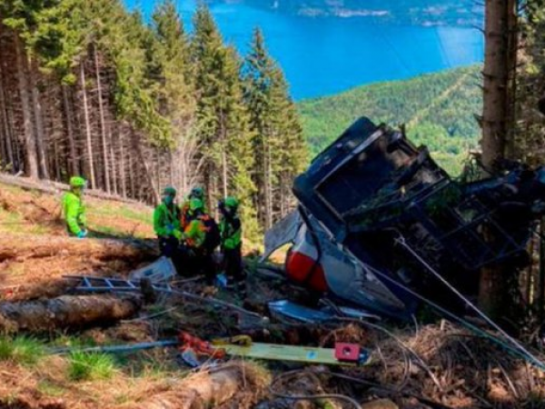 Italia investiga fatal accidente de teleférico que dejó al menos cuatro muertos