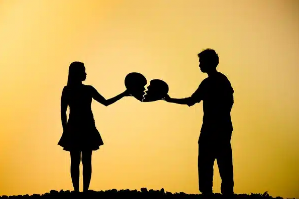 Qué no hacer después de terminar una relación: recomendaciones psicológicas