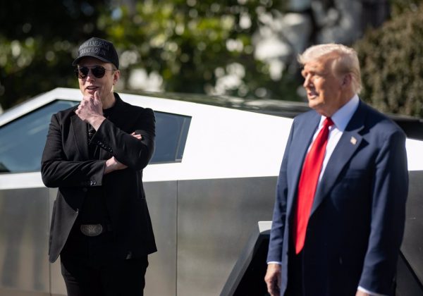 Choque entre gigantes: Musk y Trump protagonizan disputa que sacude a Tesla en Wall Street