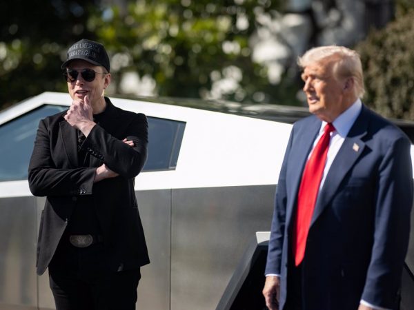 Choque entre gigantes: Musk y Trump protagonizan disputa que sacude a Tesla en Wall Street