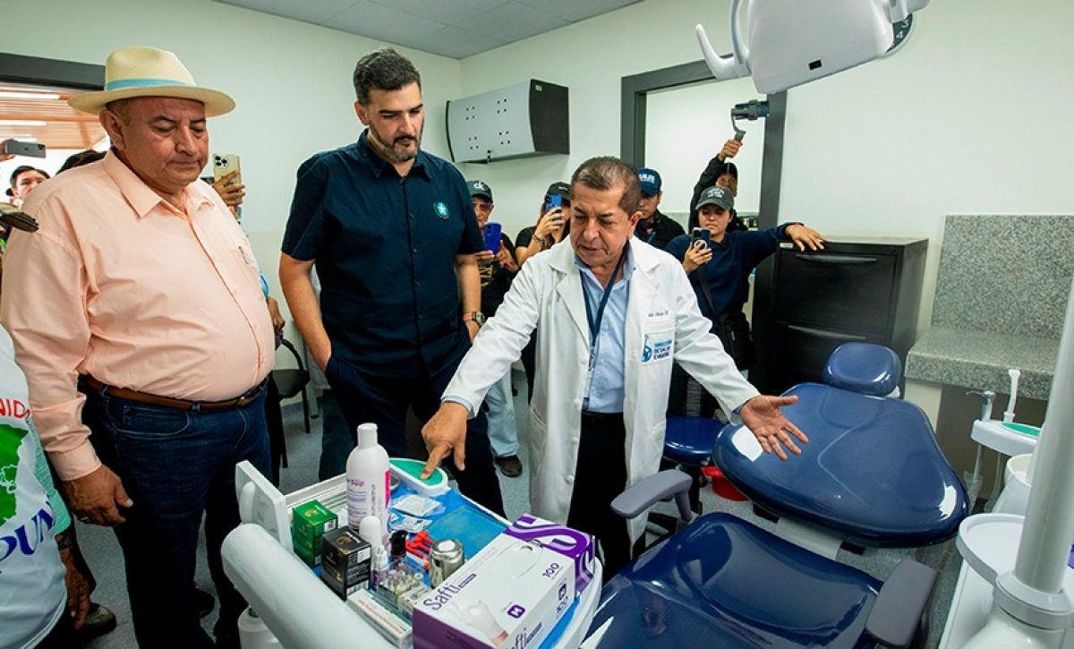 La Unidad Médica Municipal en Isla Puná, cuya construcción comenzó en 2020, debía inaugurarse en julio de 2022.