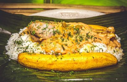 Uno de los platos típicos y tradicionales de la provincia de Manabí, Ecuador, es la tonga.