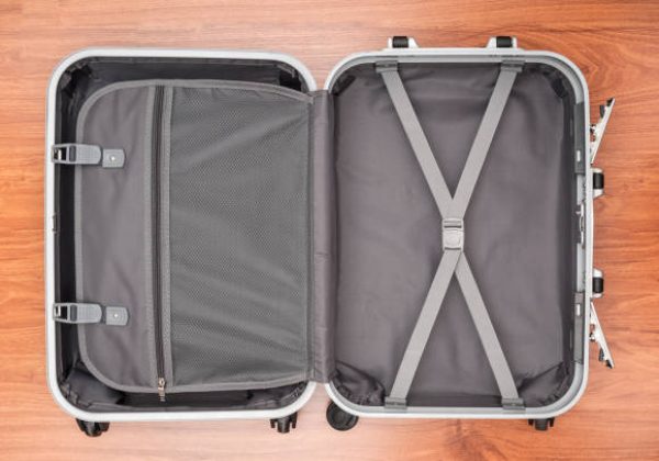 ¿Sabías que tu maleta tiene un compartimento secreto? Así puedes usarlo