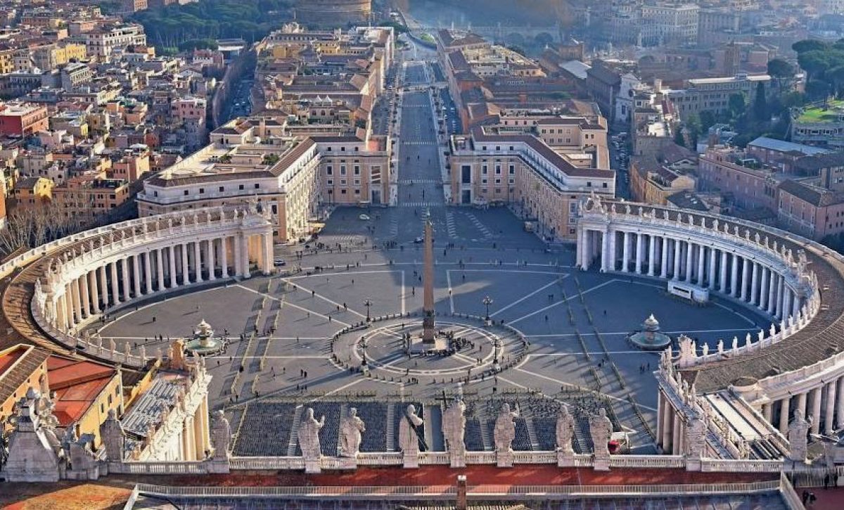 Actualmente se desarrolla el proceso para elegir al nuevo representante mundial de la Iglesia Católica.