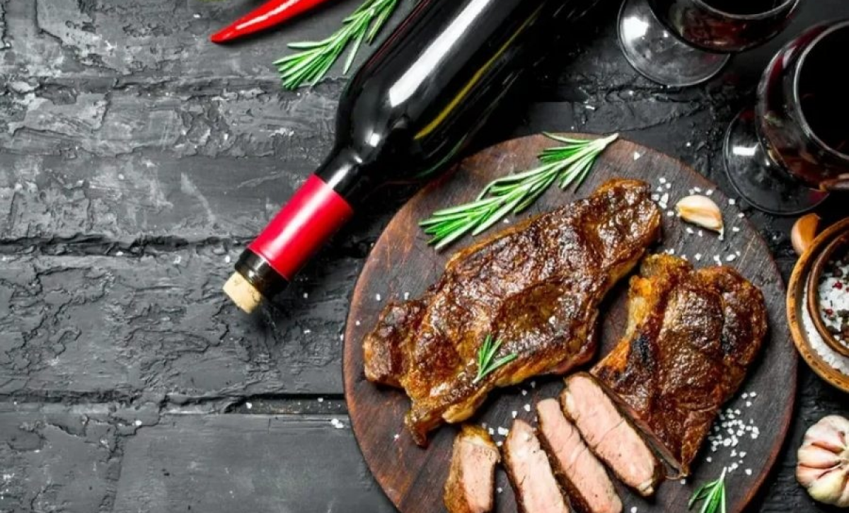 El vino perfecto para tu asado: lo que recomiendan los expertos en maridaje