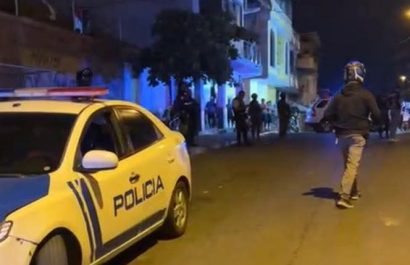 Una mujer manejaba la moto que usaron para asesinar a un hombre.