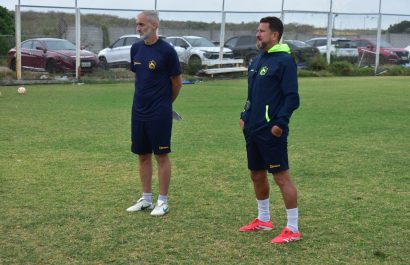 Patricio Urritia en un entrenamiento con Delfín SC.