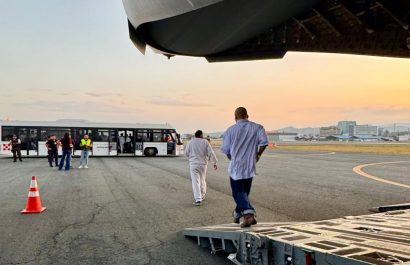 ¡Alerta Migratoria! Casi 4.000 ecuatorianos regresan en vuelo militar de EE. UU.