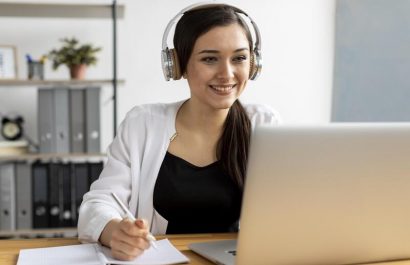 ¡Aplica ya! Senescyt anuncia 1.000 becas de maestría con el programa Transformar desde el Conocimiento.