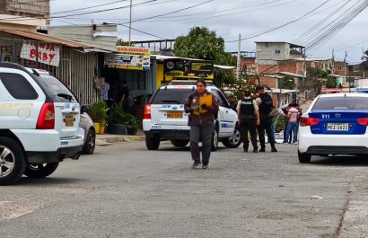 ¡No paran los sicariatos en Manta! Dos hombres fueron asesinados a tiros en el barrio Amazonas