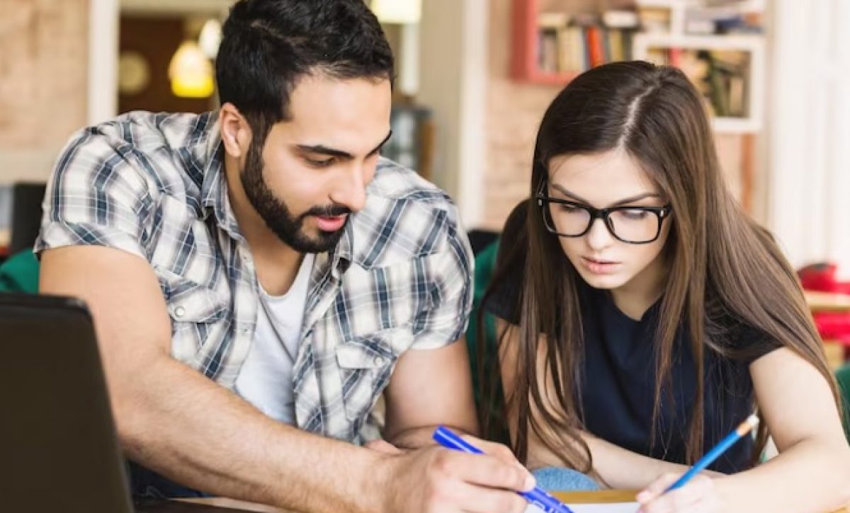 ¡No pierdas esta oportunidad! Más de 30 becas disponibles en Cuenca para jóvenes y profesionales