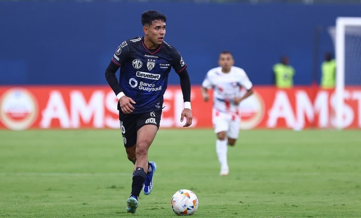 ¿Cómo fue el debut titular de Kendry Páez en la Ligue 1