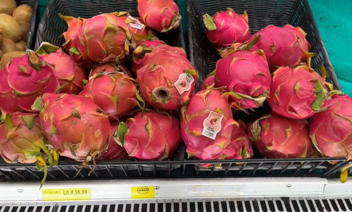 ¿Cuánto cuesta una pitahaya en La Yoni?