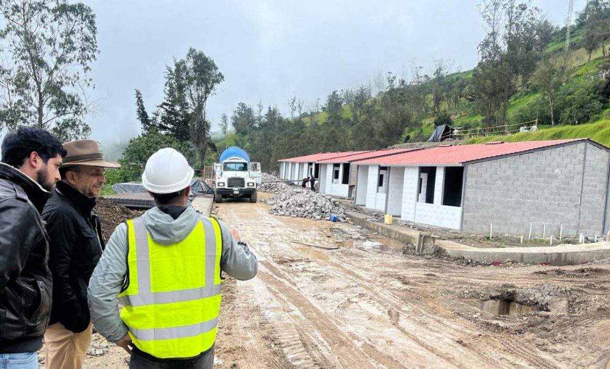 ¿El Miduvi regalará casas Esto dice Humberto Plaza, ministro de Desarrollo Urbano y Vivienda, sobre soluciones habitacionales. (Miduvi)