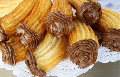 ¿Ganas de churros rellenos Descubre cómo prepararlos en solo 30 minutos