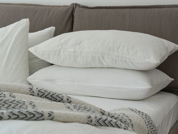¿Qué peligros esconden las almohadas usadas por años?