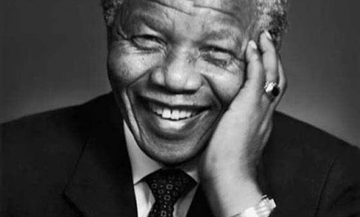 ¿Quién fue Nelson Mandela? Descubre su legado en su día conmemorativo